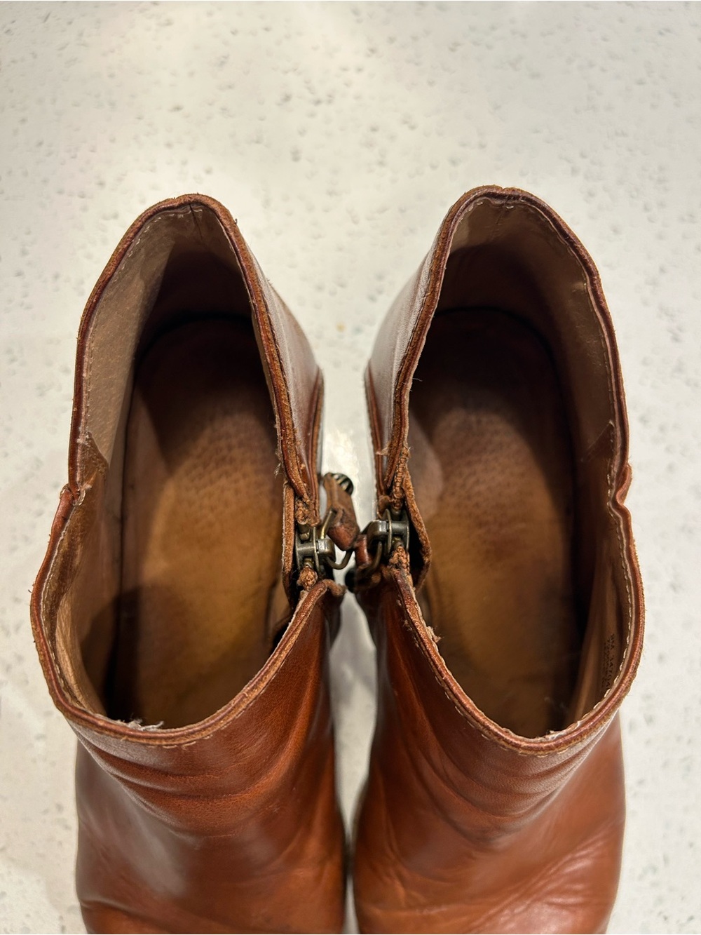 Frye Judith Leather Zip Booties Sz 9 - Picture 5 of 9